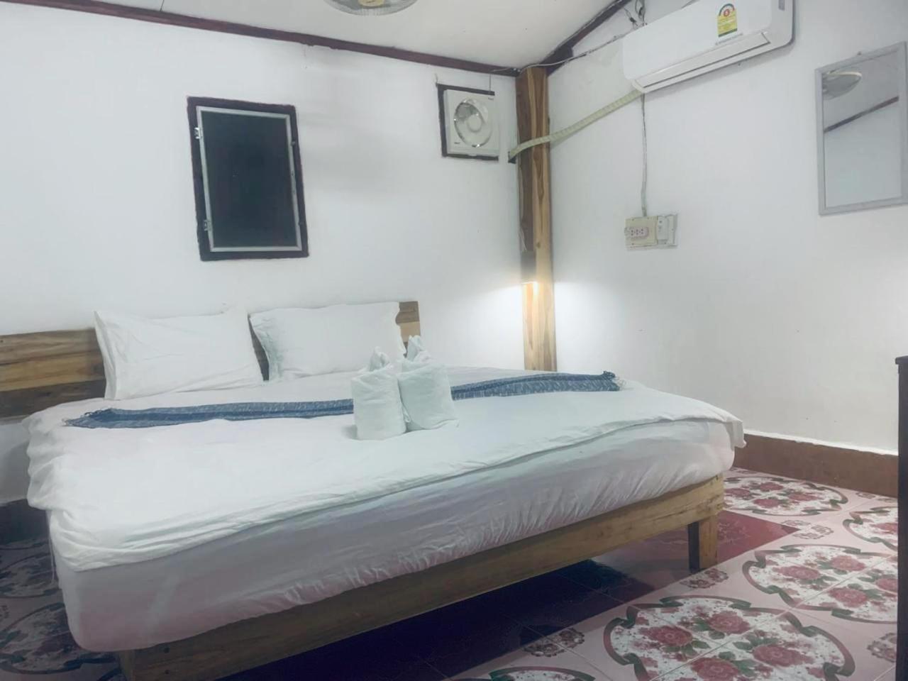 Amelie House Apartamento Luang Prabang Exterior foto